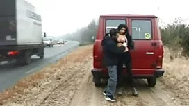 Мама і син знімають  ...