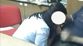 Маленькі діти вчать  ...