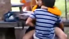 З стрічкою набрякли  ...