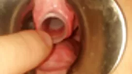 Азіатка з великими ц ...