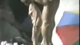 Молоді жінки для мак ...